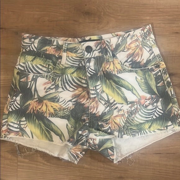 Kut from the Kloth Pants - Tropical Print Women's Shorts by KUT